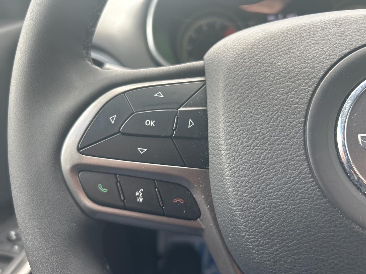 2022 Jeep Cherokee North V6 Photo