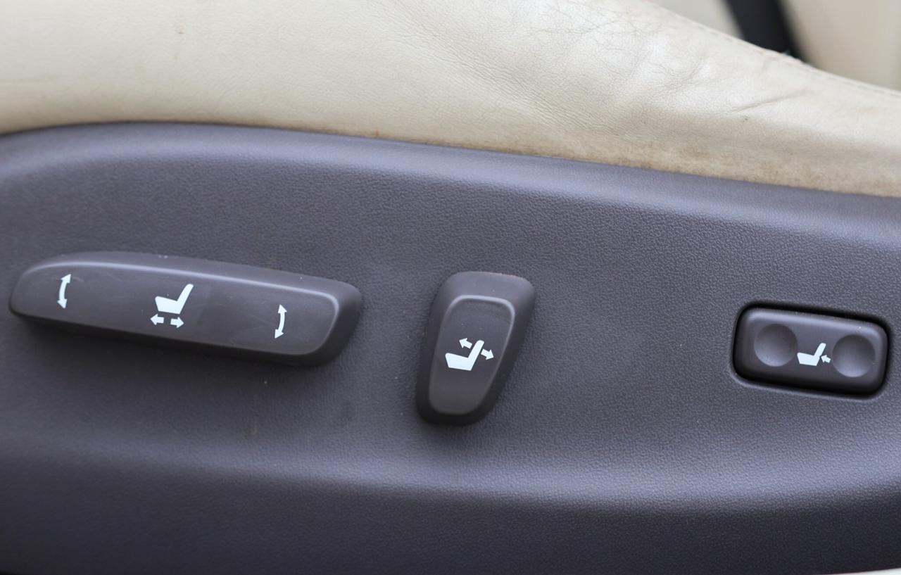 2009 Lexus IS 250-AWD/NAV/B CAM/LEATHER/P SEATS/H SEATS/SUNROOF/ Photo