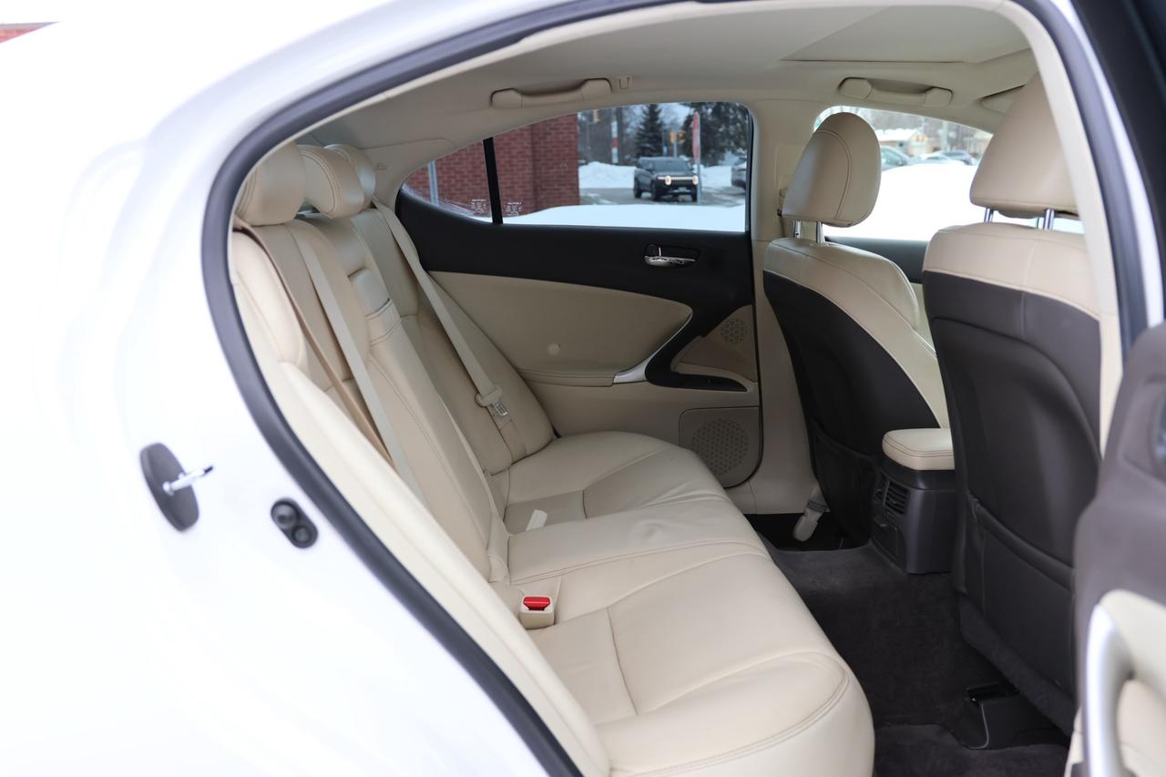 2009 Lexus IS 250-AWD/NAV/B CAM/LEATHER/P SEATS/H SEATS/SUNROOF/ Photo