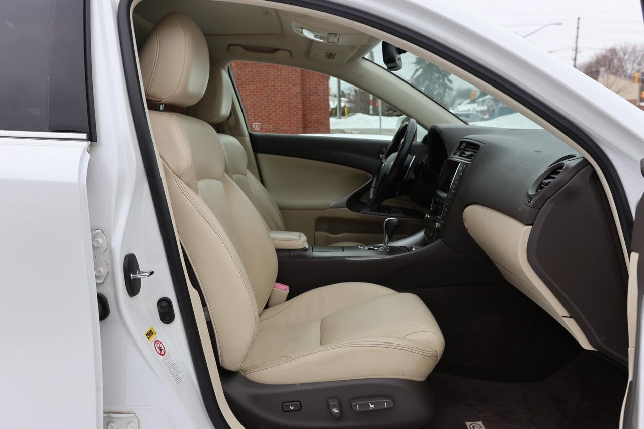 2009 Lexus IS 250-AWD/NAV/B CAM/LEATHER/P SEATS/H SEATS/SUNROOF/ Photo