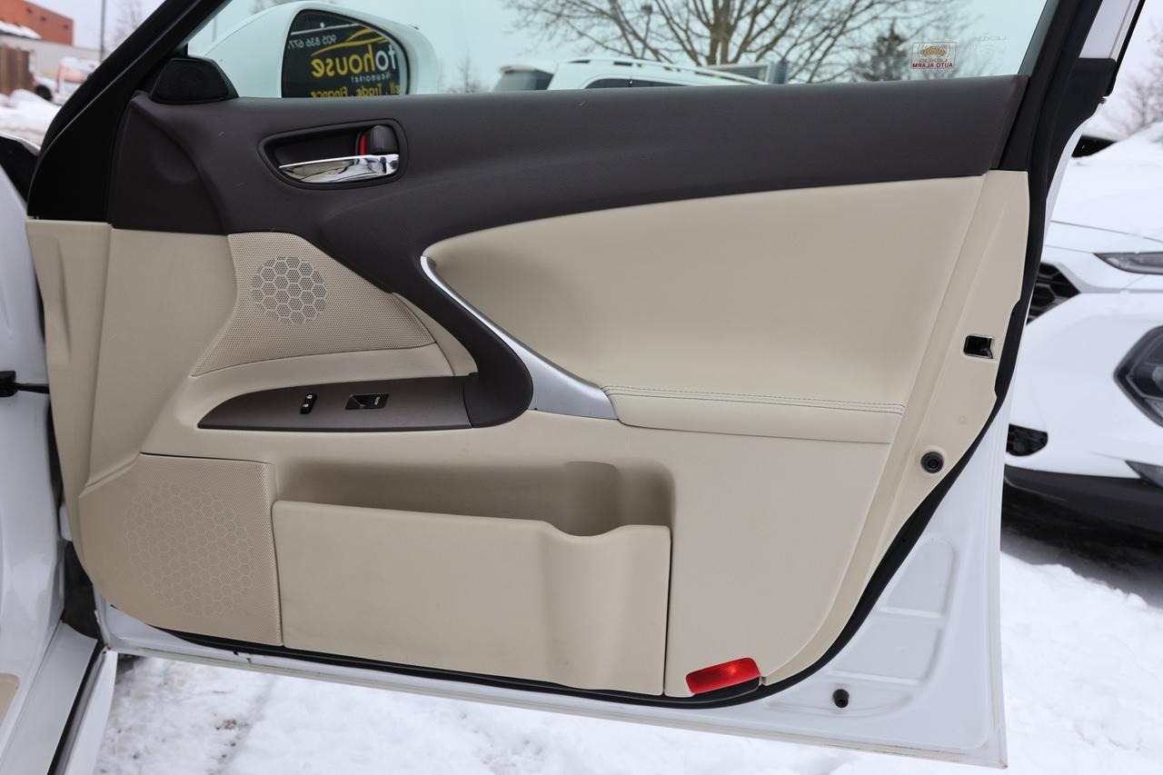 2009 Lexus IS 250-AWD/NAV/B CAM/LEATHER/P SEATS/H SEATS/SUNROOF/ Photo