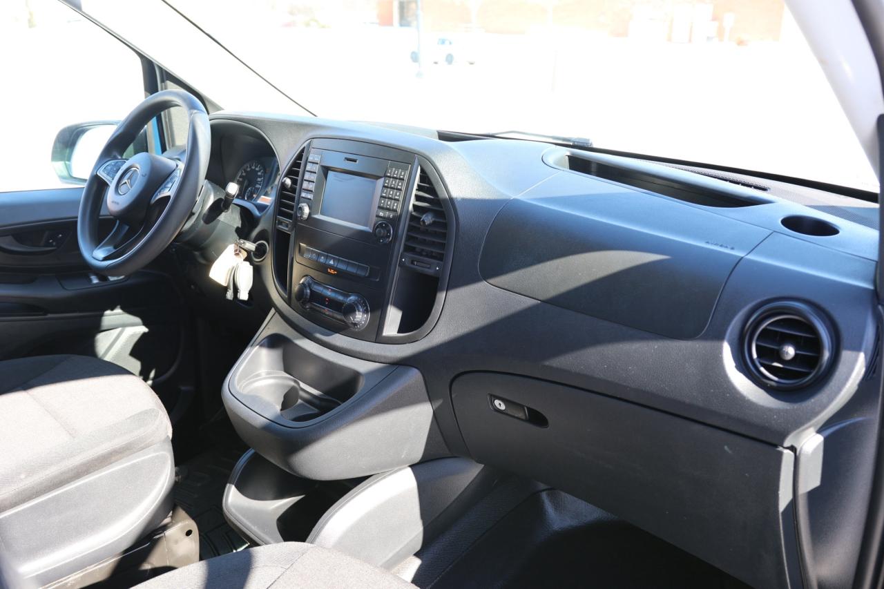 2017 Mercedes-Benz Metris Passenger Van BACK-UP CAM/BLIND SPOT MONITORING/POWER WINDOWS&MI Photo