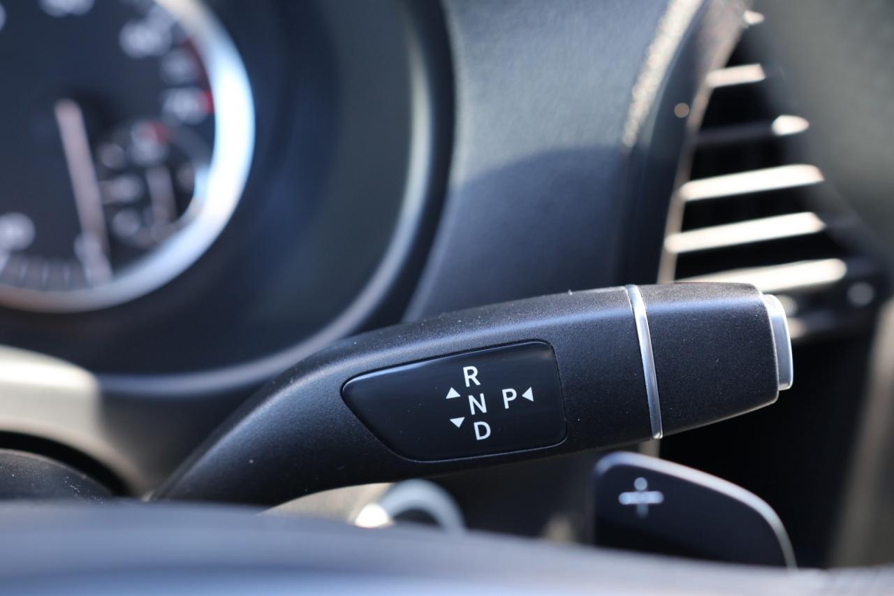 2017 Mercedes-Benz Metris Passenger Van BACK-UP CAM/BLIND SPOT MONITORING/POWER WINDOWS&MI Photo