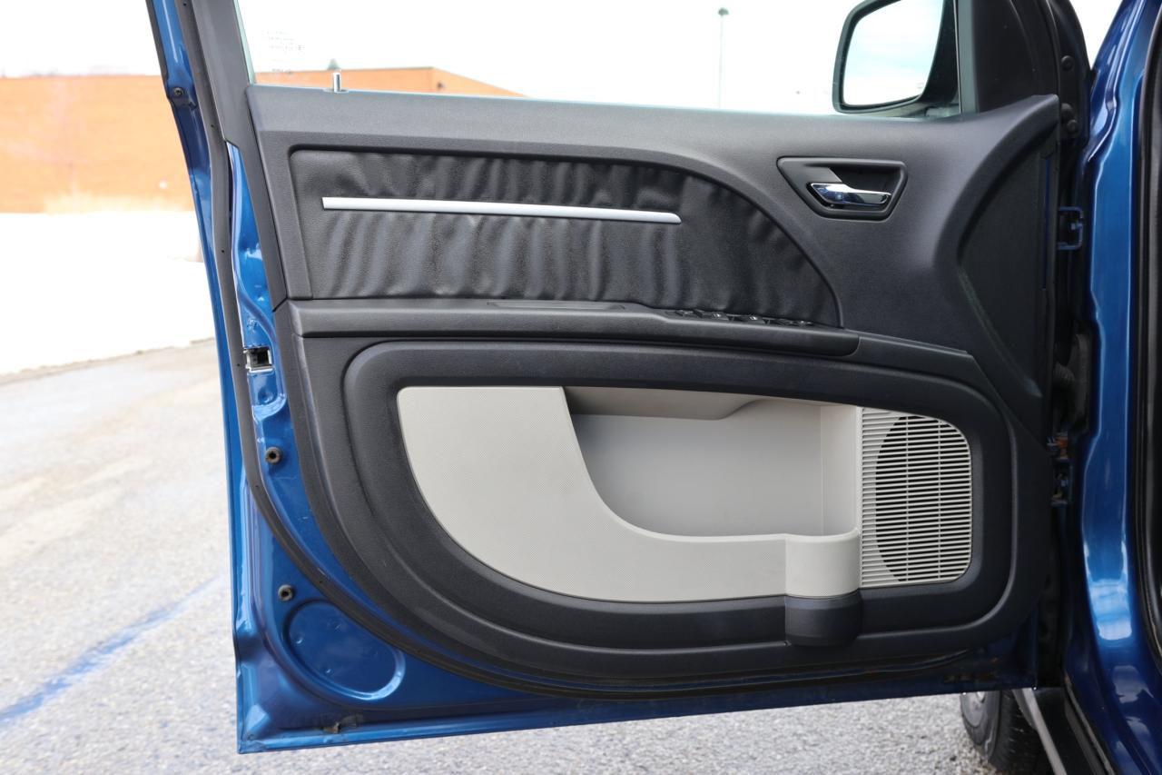 2009 Dodge Journey SXT-7 PASS-R STARTER/P SEAT/P & H MIRRORS/AUTO HEA Photo