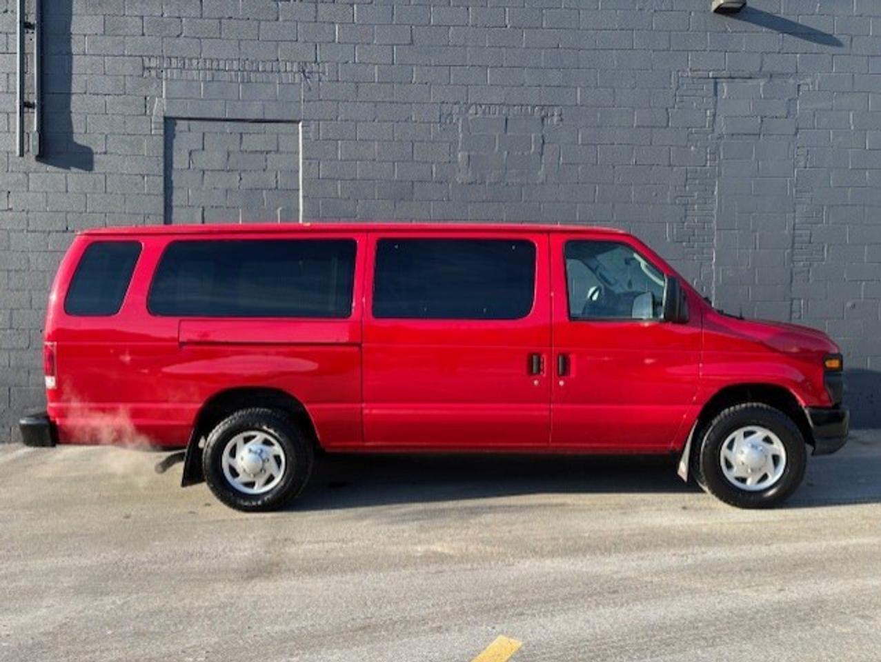2012 Ford Econoline E-250 *5 PASSENGER-ONLY 102KM-EXTENDED-FIRE CHIEF* Photo