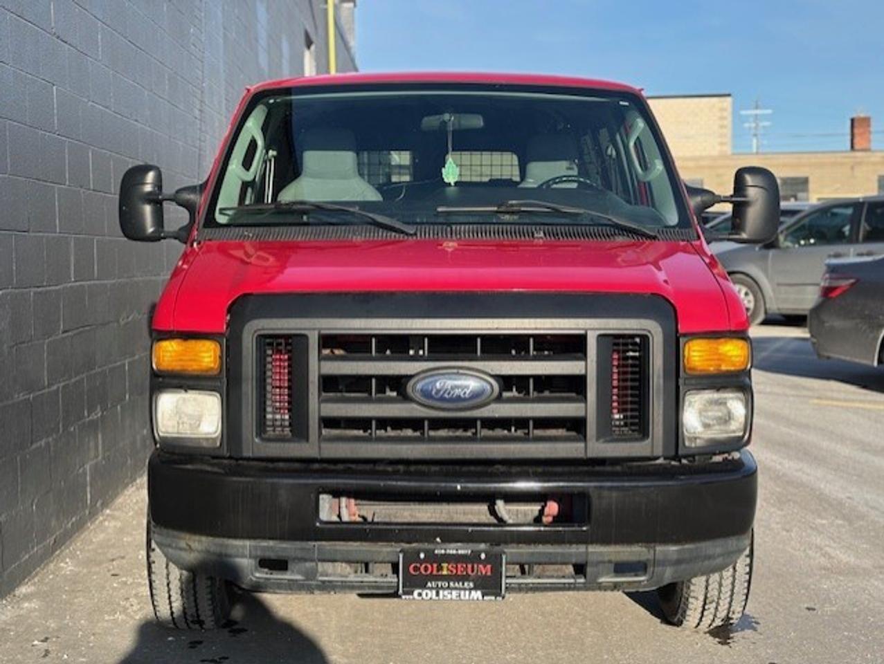 2012 Ford Econoline E-250 *5 PASSENGER-ONLY 102KM-EXTENDED-FIRE CHIEF* Photo