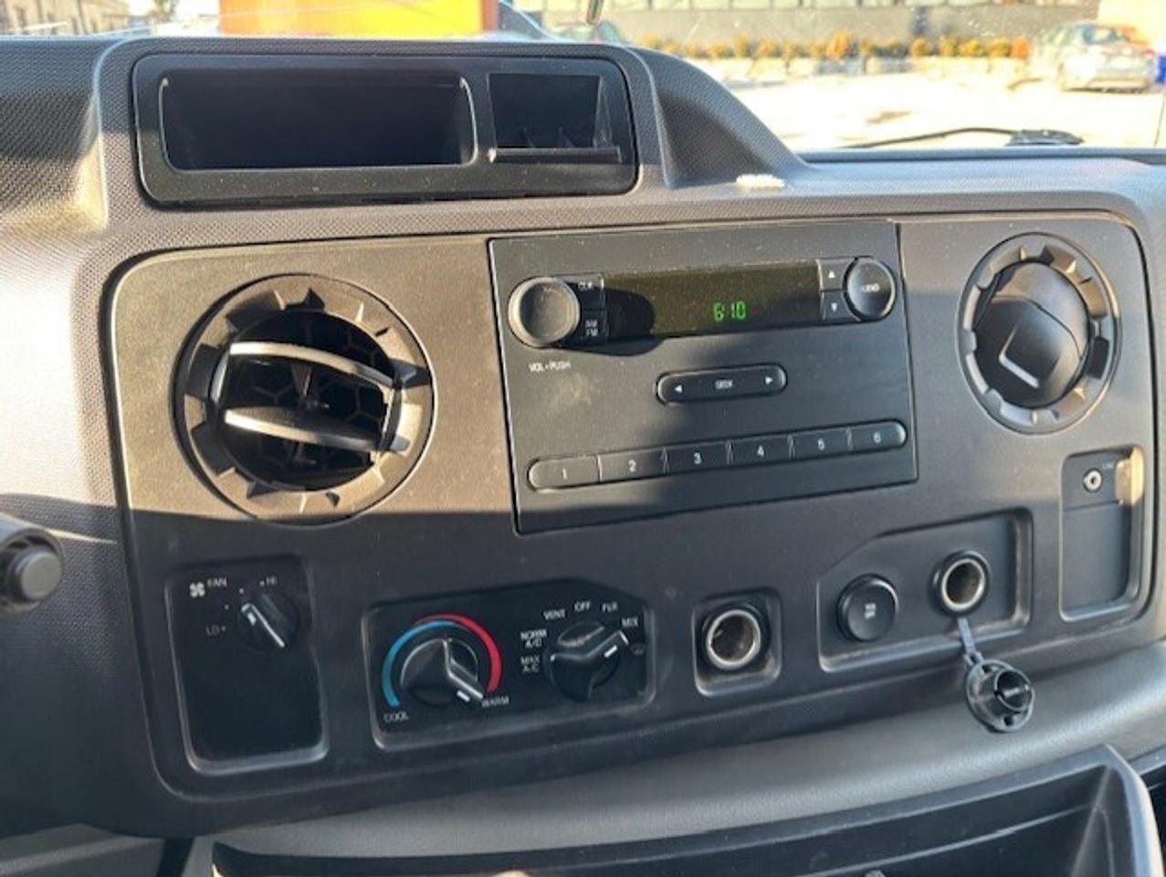 2012 Ford Econoline E-250 *5 PASSENGER-ONLY 102KM-EXTENDED-FIRE CHIEF* Photo