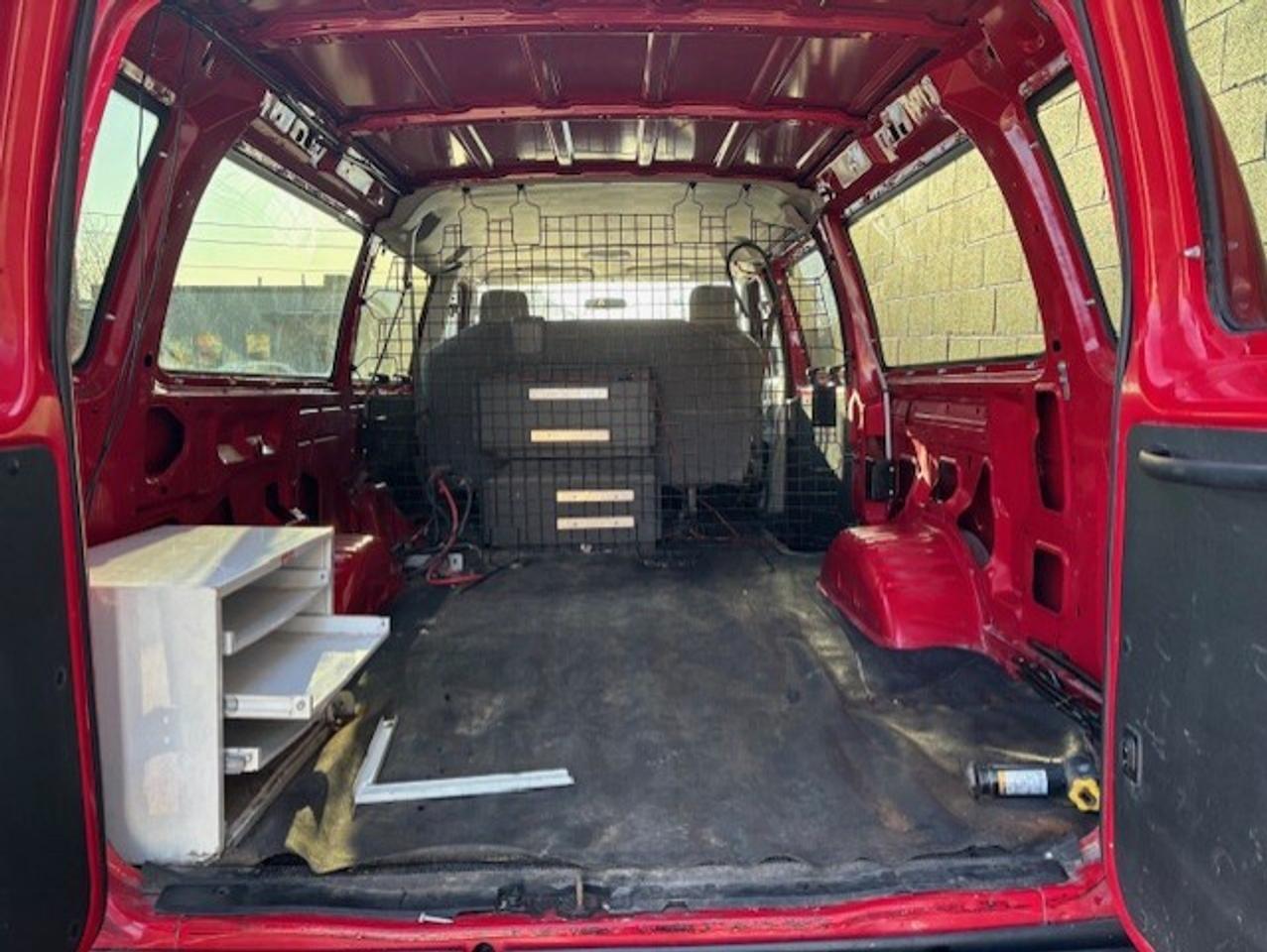 2012 Ford Econoline E-250 *5 PASSENGER-ONLY 102KM-EXTENDED-FIRE CHIEF* Photo