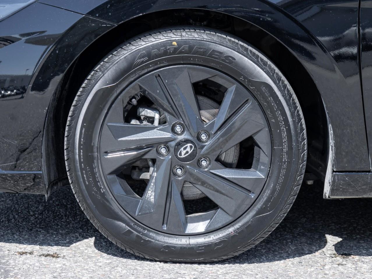 2023 Hyundai Elantra PREFERRED 4DR SEDAN Photo3