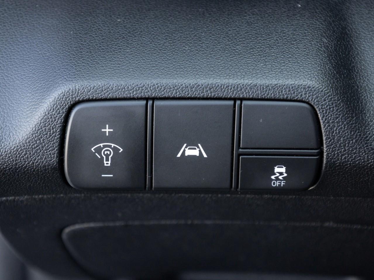 2023 Hyundai Elantra PREFERRED 4DR SEDAN Photo