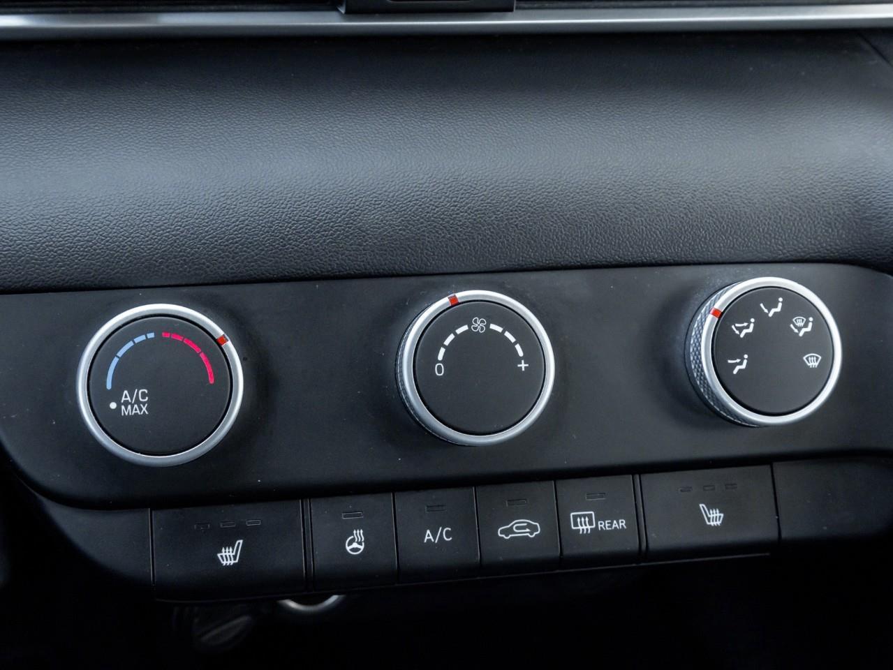 2023 Hyundai Elantra PREFERRED 4DR SEDAN Photo