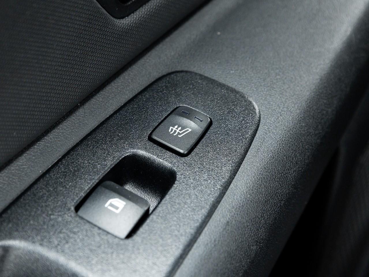 2022 Hyundai Elantra Ultimate Tech 4dr Sedan Photo