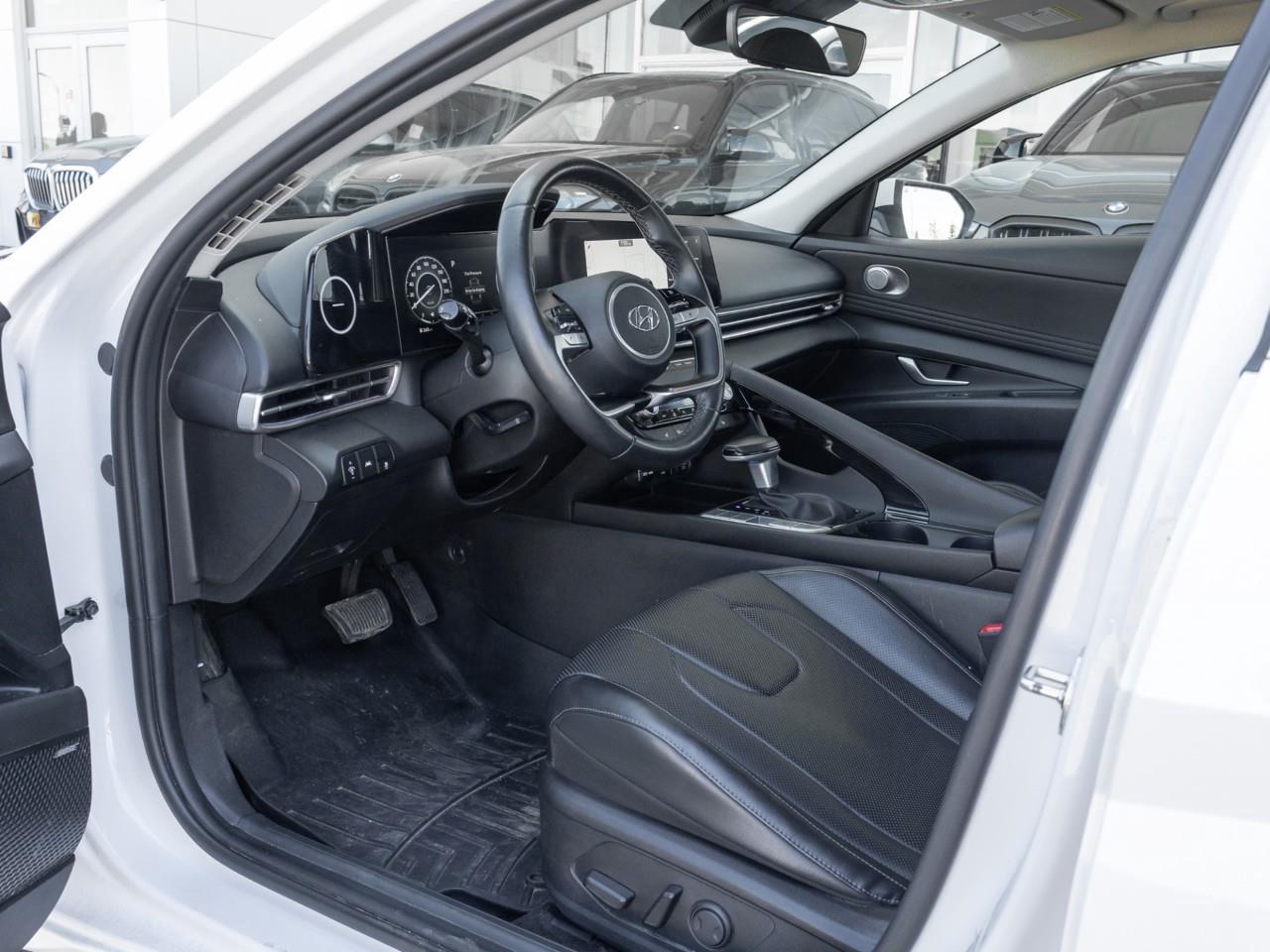 2022 Hyundai Elantra Ultimate Tech 4dr Sedan Photo