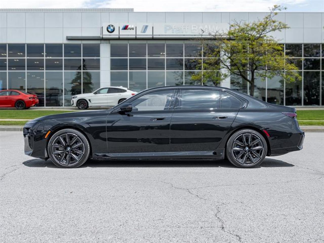 2024 BMW i7 xDrive60 4dr All-Wheel Drive Sedan Photo