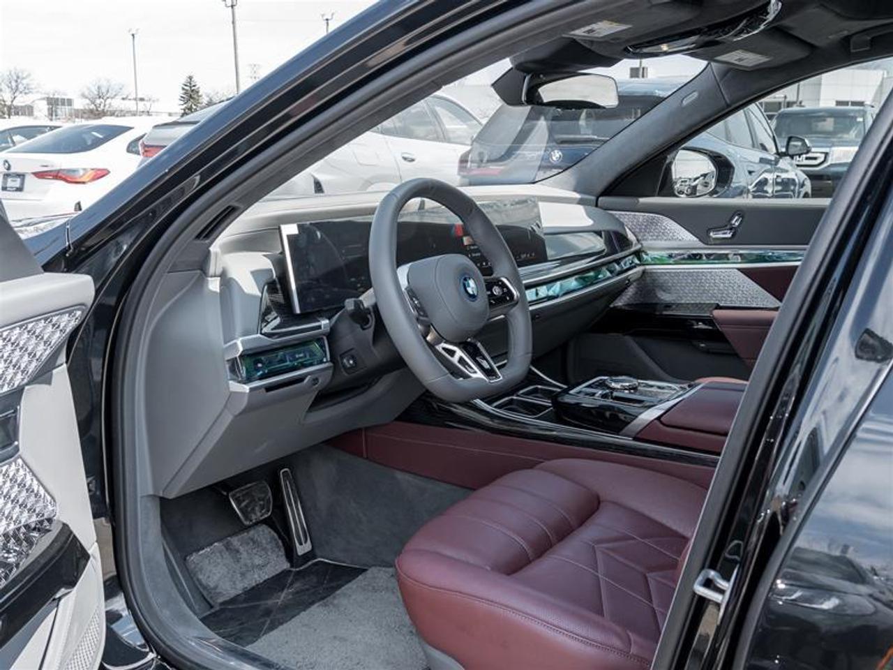 2024 BMW i7 xDrive60 4dr All-Wheel Drive Sedan Photo