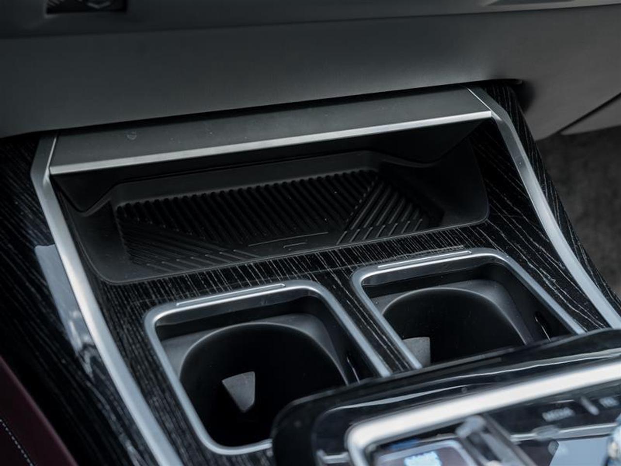 2024 BMW i7 xDrive60 4dr All-Wheel Drive Sedan Photo