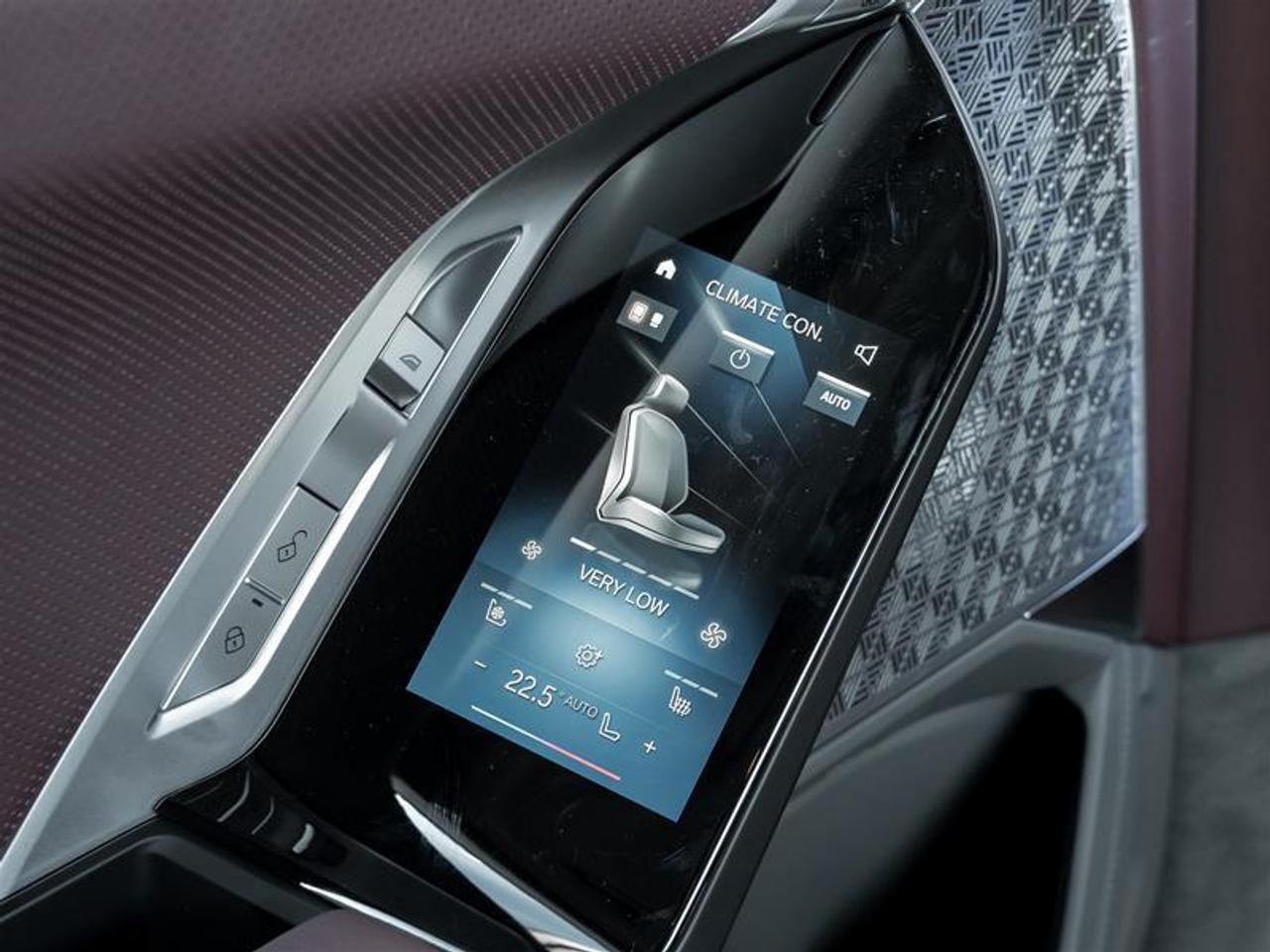 2024 BMW i7 xDrive60 4dr All-Wheel Drive Sedan Photo