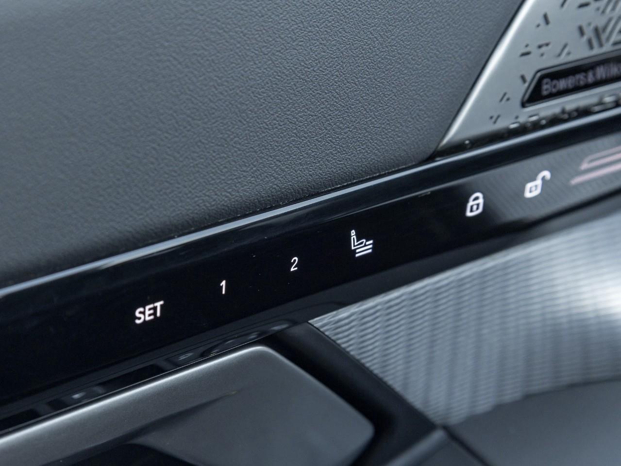 2024 BMW 530 i xDrive 4dr All-Wheel Drive Sedan Photo