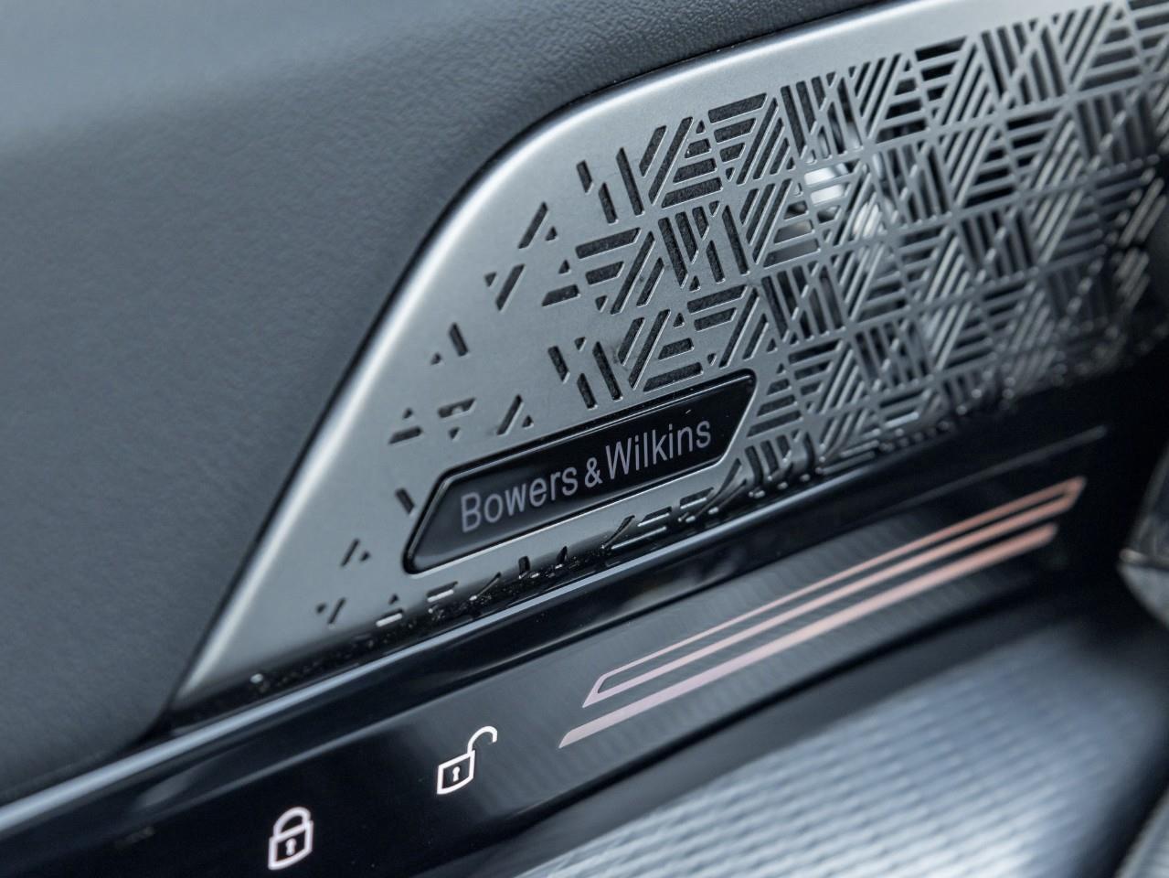 2024 BMW 530 i xDrive 4dr All-Wheel Drive Sedan Photo