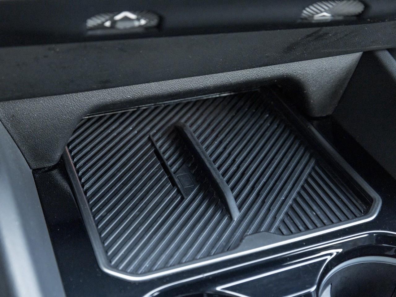 2024 BMW 530 i xDrive 4dr All-Wheel Drive Sedan Photo