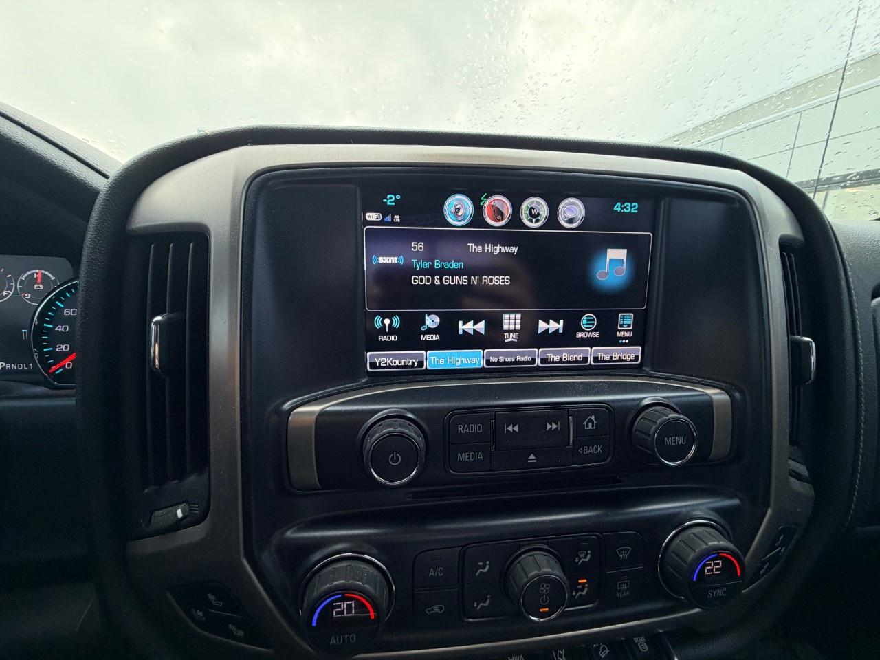 2019 GMC SIERRA 2500HD 4WD Crew Cab Standard Box Denali Photo