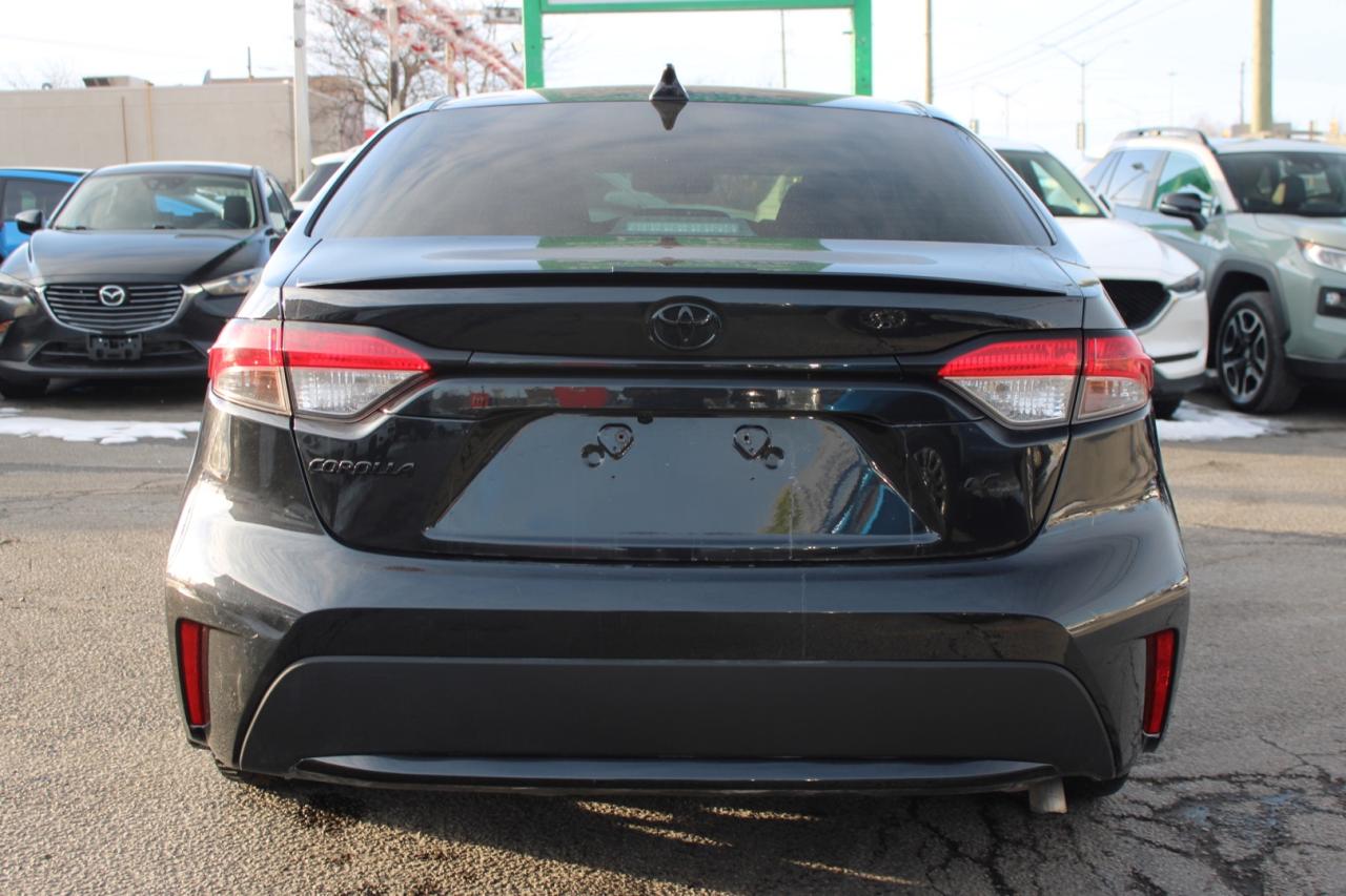 2022 Toyota Corolla LE CVT Photo