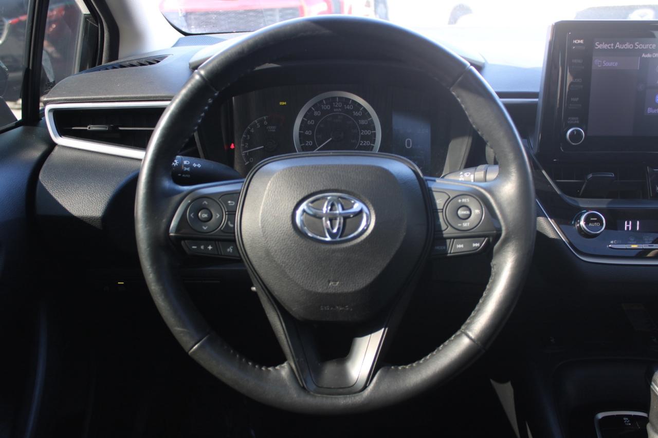2022 Toyota Corolla LE CVT Photo