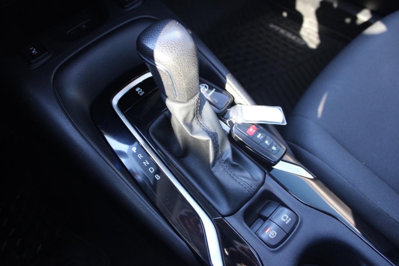 2022 Toyota Corolla LE CVT Photo