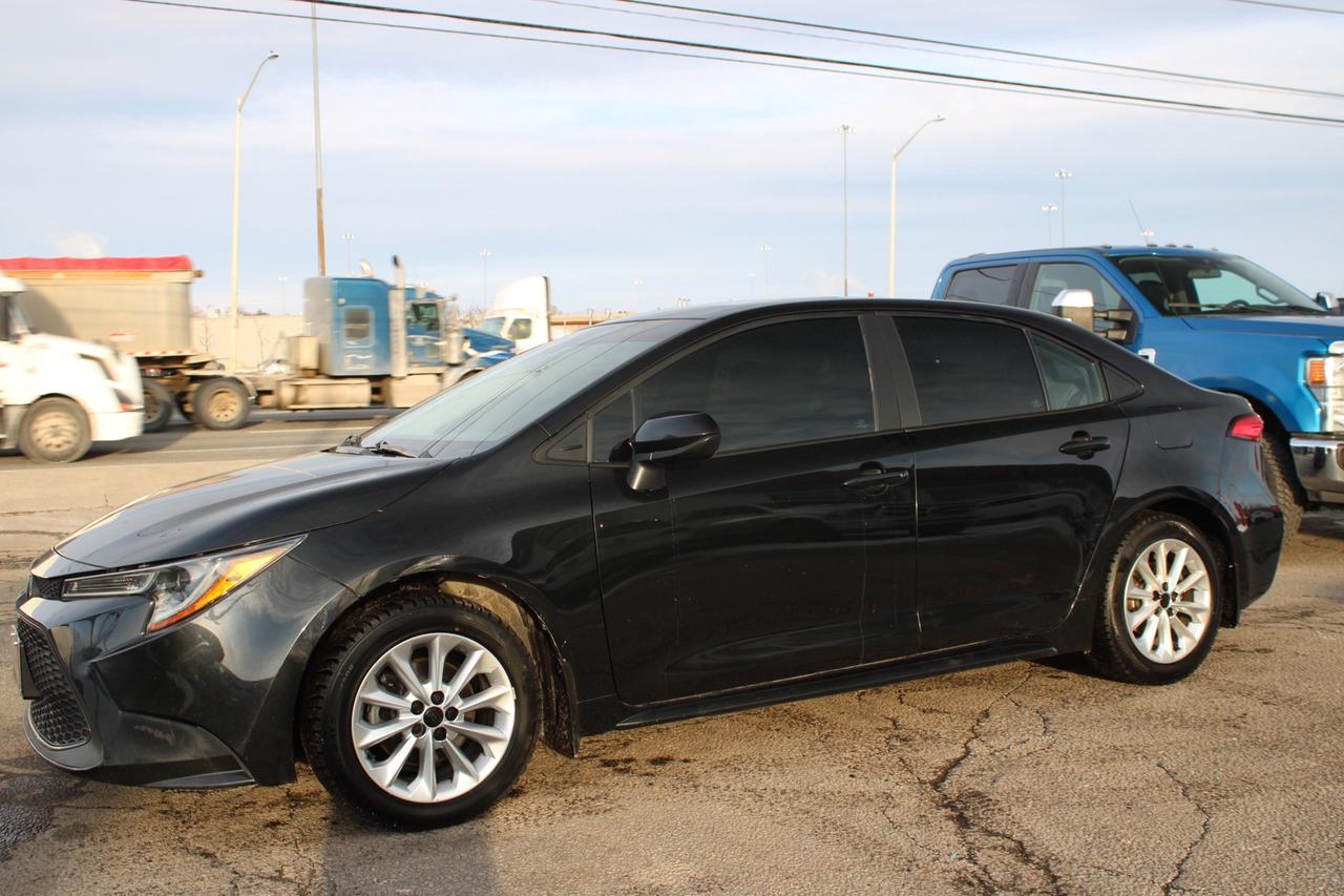 2022 Toyota Corolla LE CVT Photo2