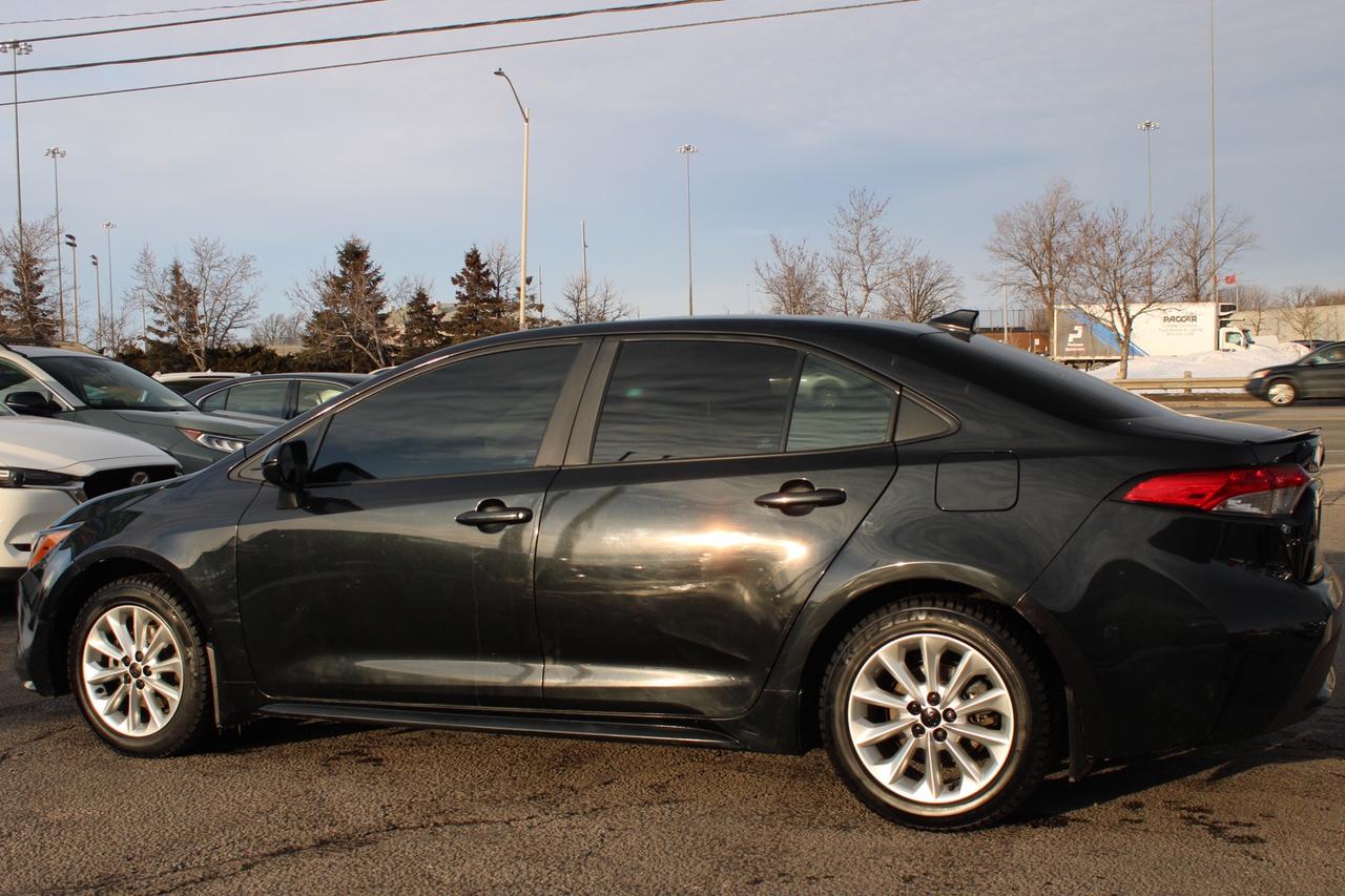 2022 Toyota Corolla LE CVT Photo4