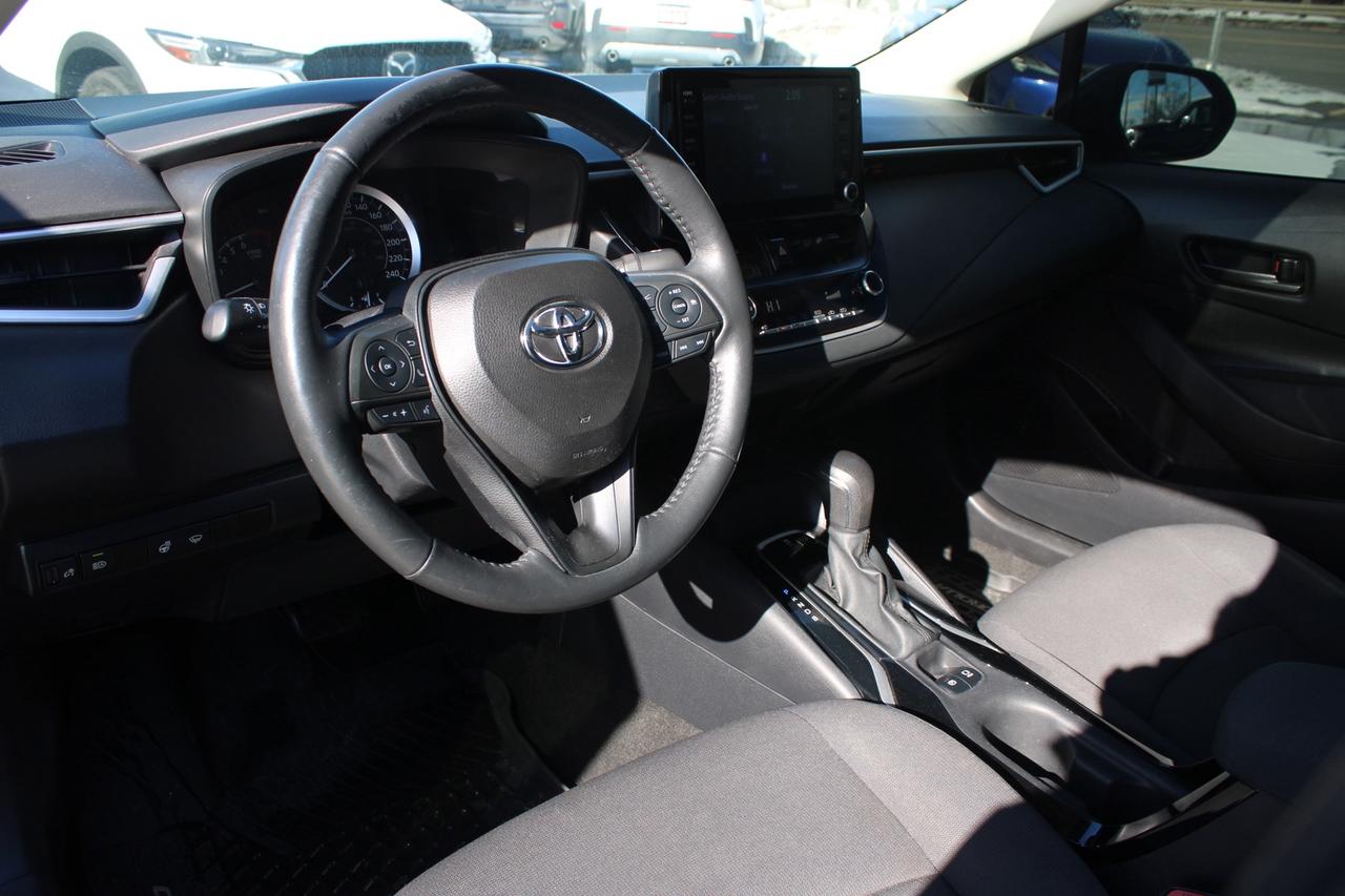 2022 Toyota Corolla LE CVT Photo