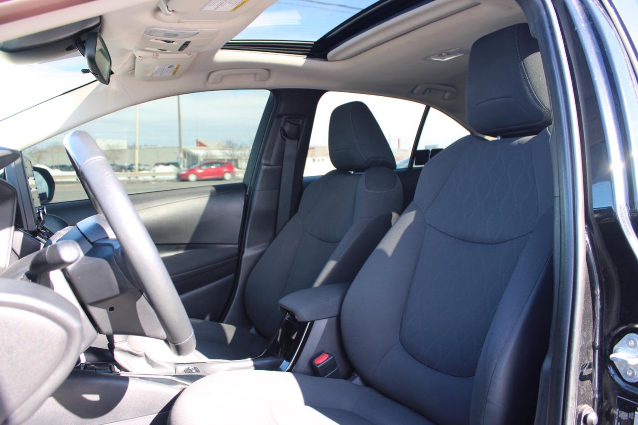 2022 Toyota Corolla LE CVT Photo