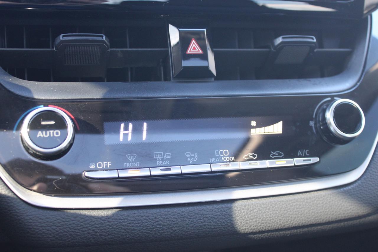 2022 Toyota Corolla LE CVT Photo