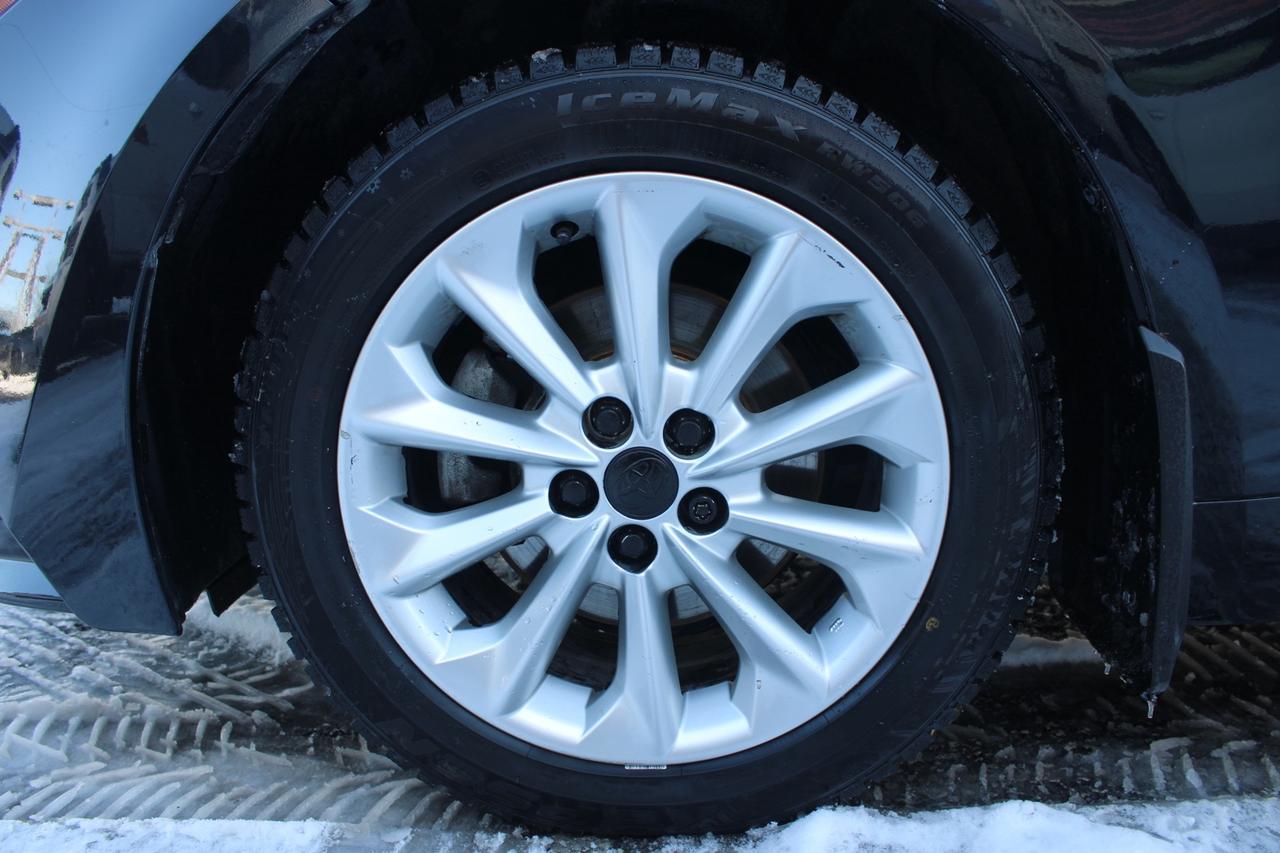 2022 Toyota Corolla LE CVT Photo