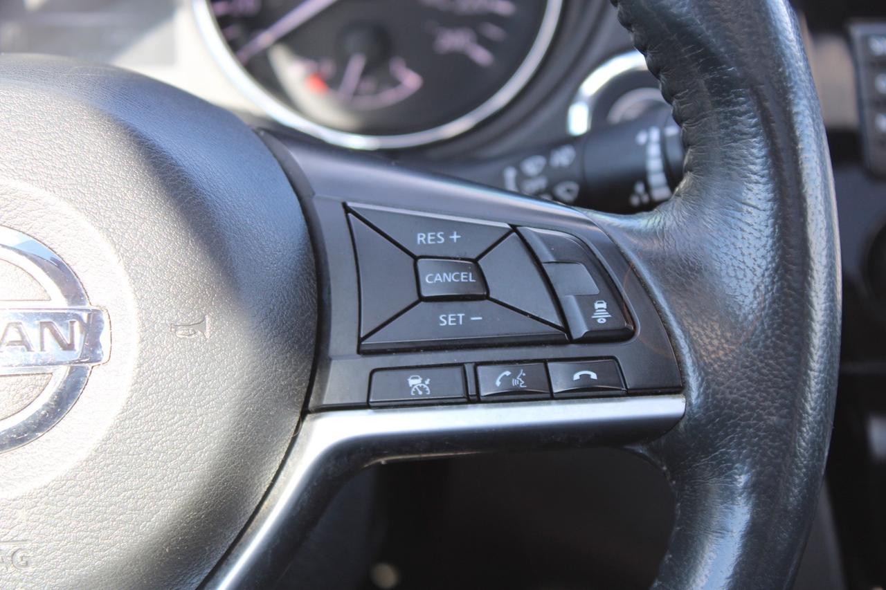 2017 Nissan Rogue SL AWD   ACCIDENT FREE   SAFETY INCLUDED Photo