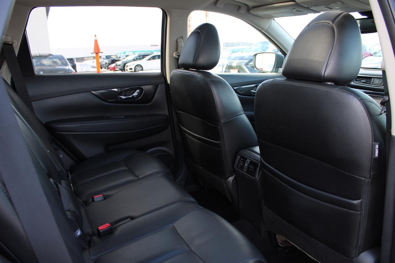 2017 Nissan Rogue SL AWD   ACCIDENT FREE   SAFETY INCLUDED Photo