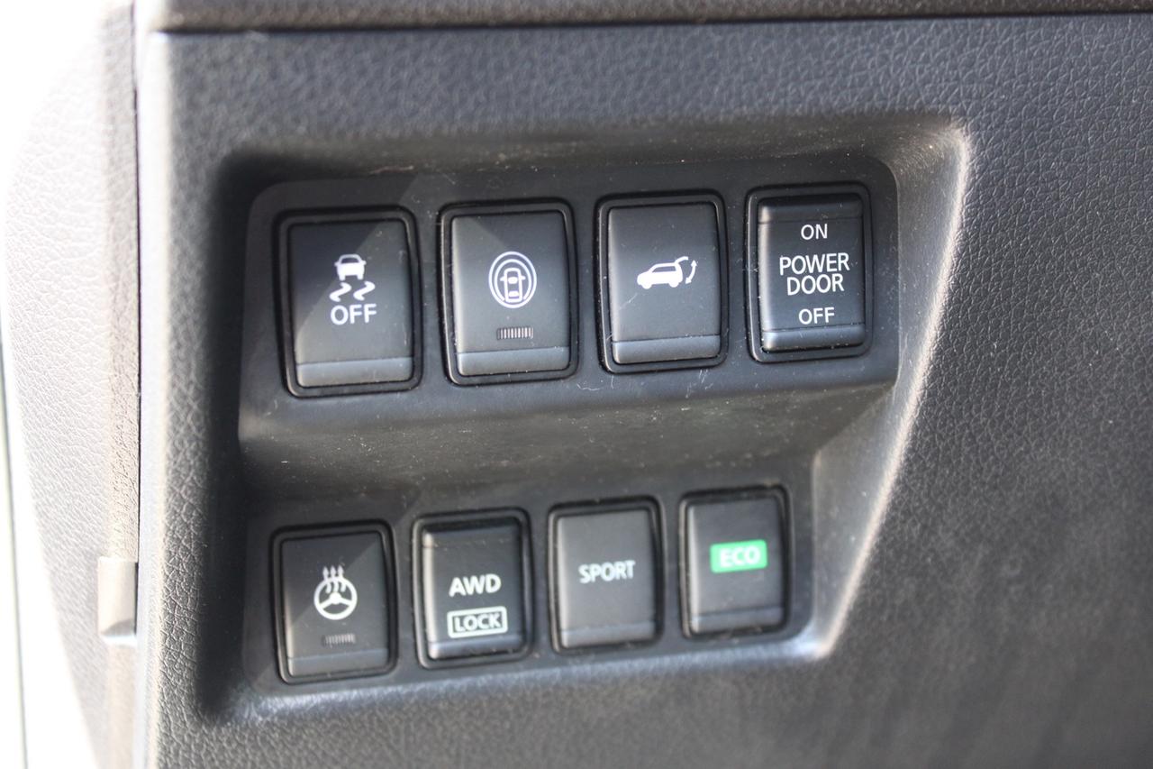 2017 Nissan Rogue SL AWD   ACCIDENT FREE   SAFETY INCLUDED Photo