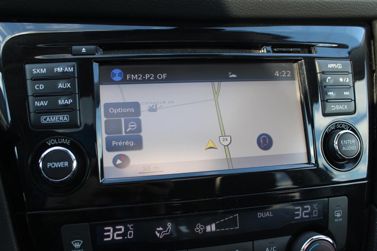 2017 Nissan Rogue SL AWD   ACCIDENT FREE   SAFETY INCLUDED Photo