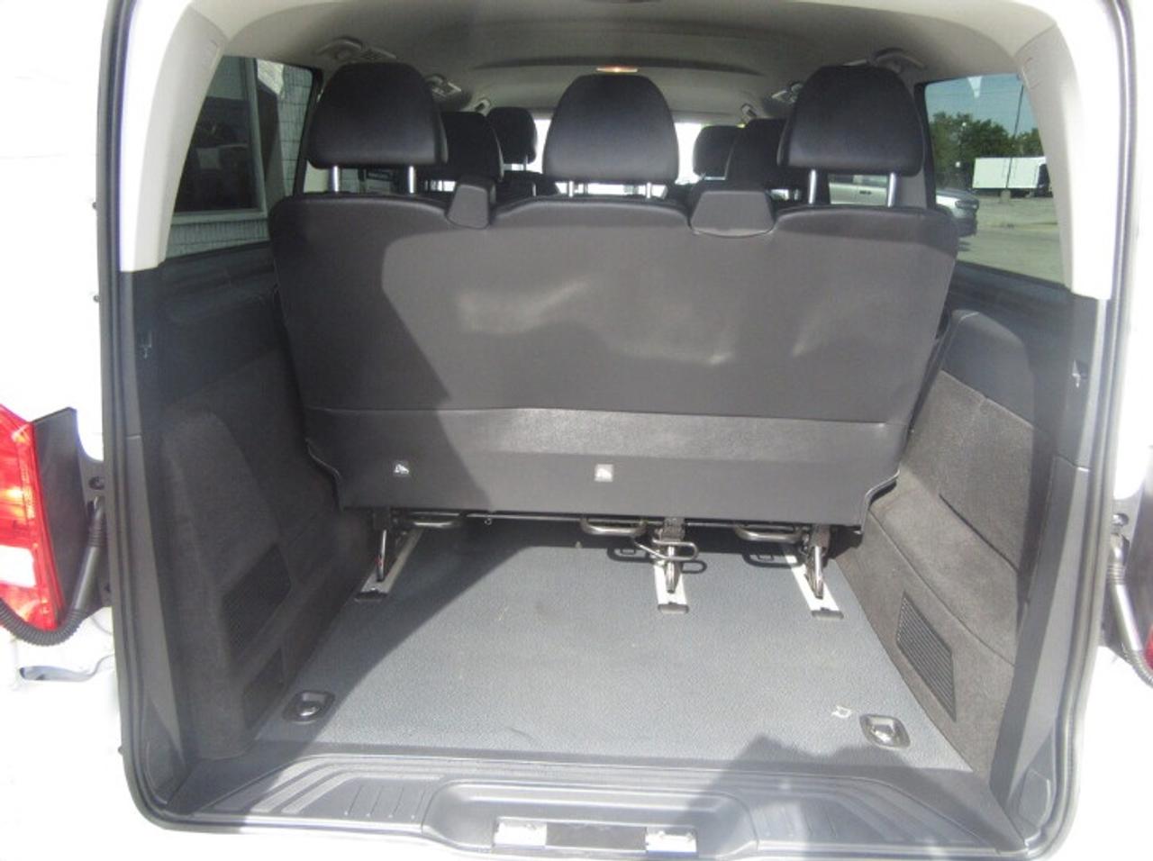 2023 Mercedes-Benz Metris Passenger Van 8 PASSENGER VAN Photo