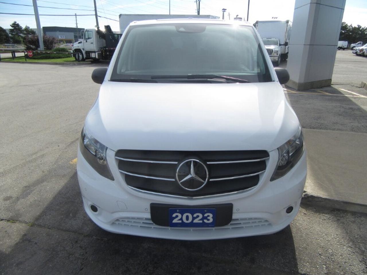 2023 Mercedes-Benz Metris Passenger Van 8 PASSENGER VAN Photo