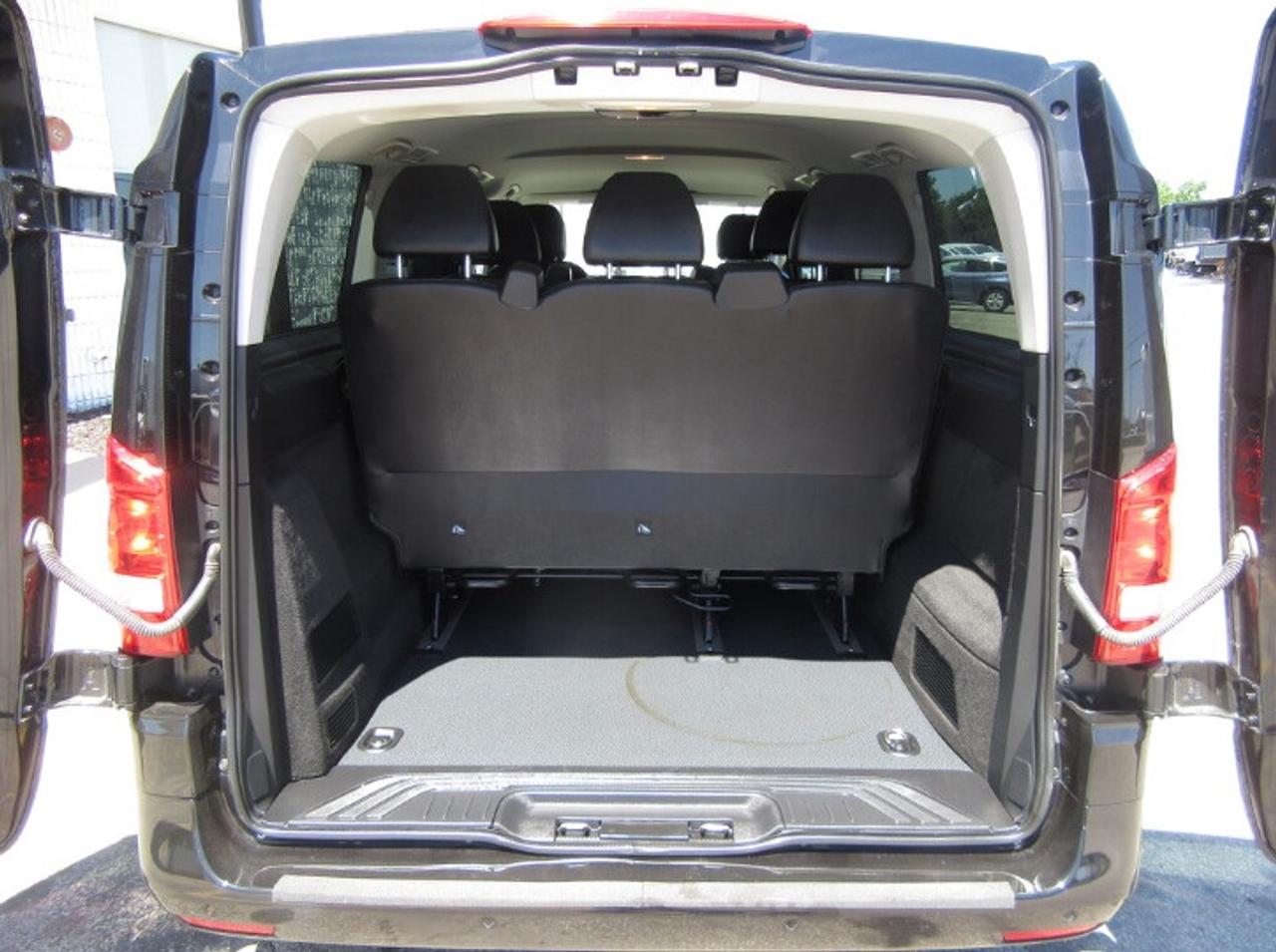 2023 Mercedes-Benz Metris Passenger Van 8 PASSENGER VAN Photo