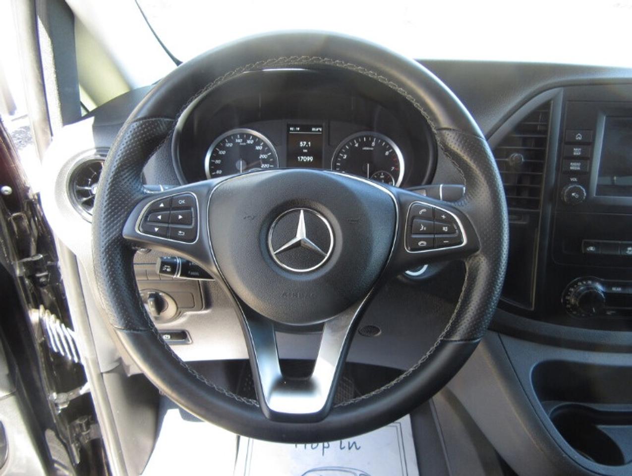 2023 Mercedes-Benz Metris Passenger Van 8 PASSENGER VAN Photo