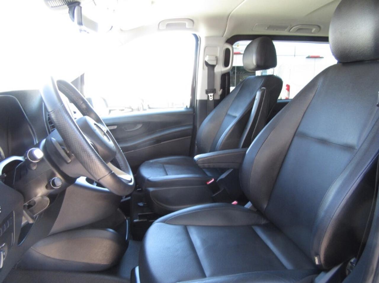 2023 Mercedes-Benz Metris Passenger Van 8 PASSENGER VAN Photo