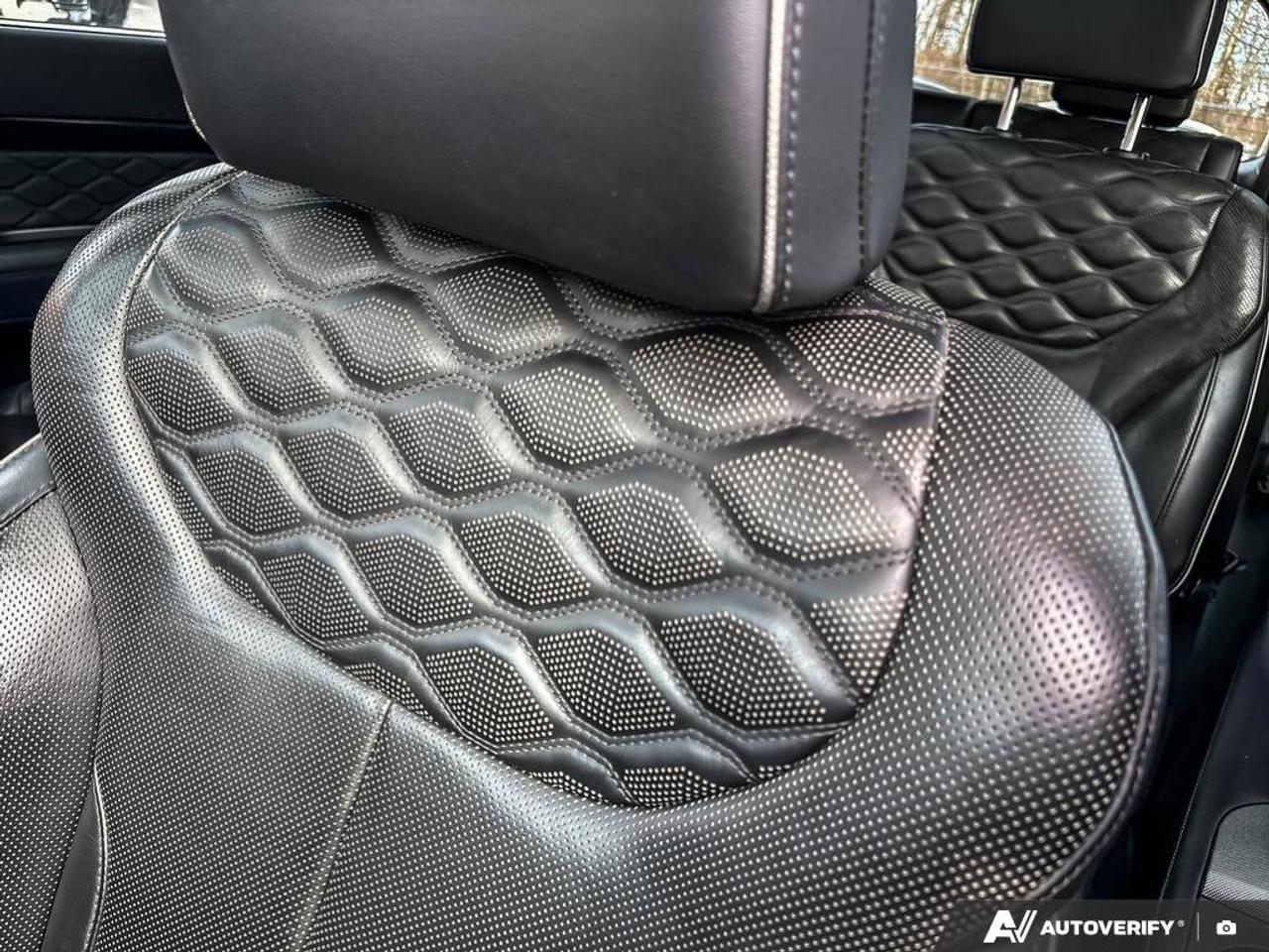 2020 Hyundai PALISADE Ultimate   7 Passenger   Navigation   Leather Seat Photo