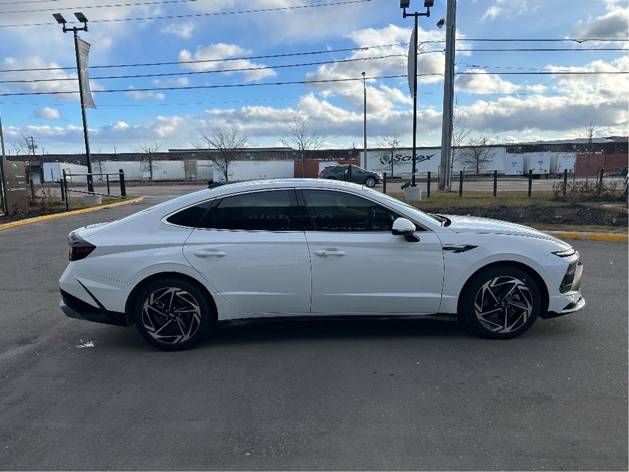 2025 Hyundai Sonata 2.5L Preferred-Trend FWD   Starting from 4.69% OAC Photo