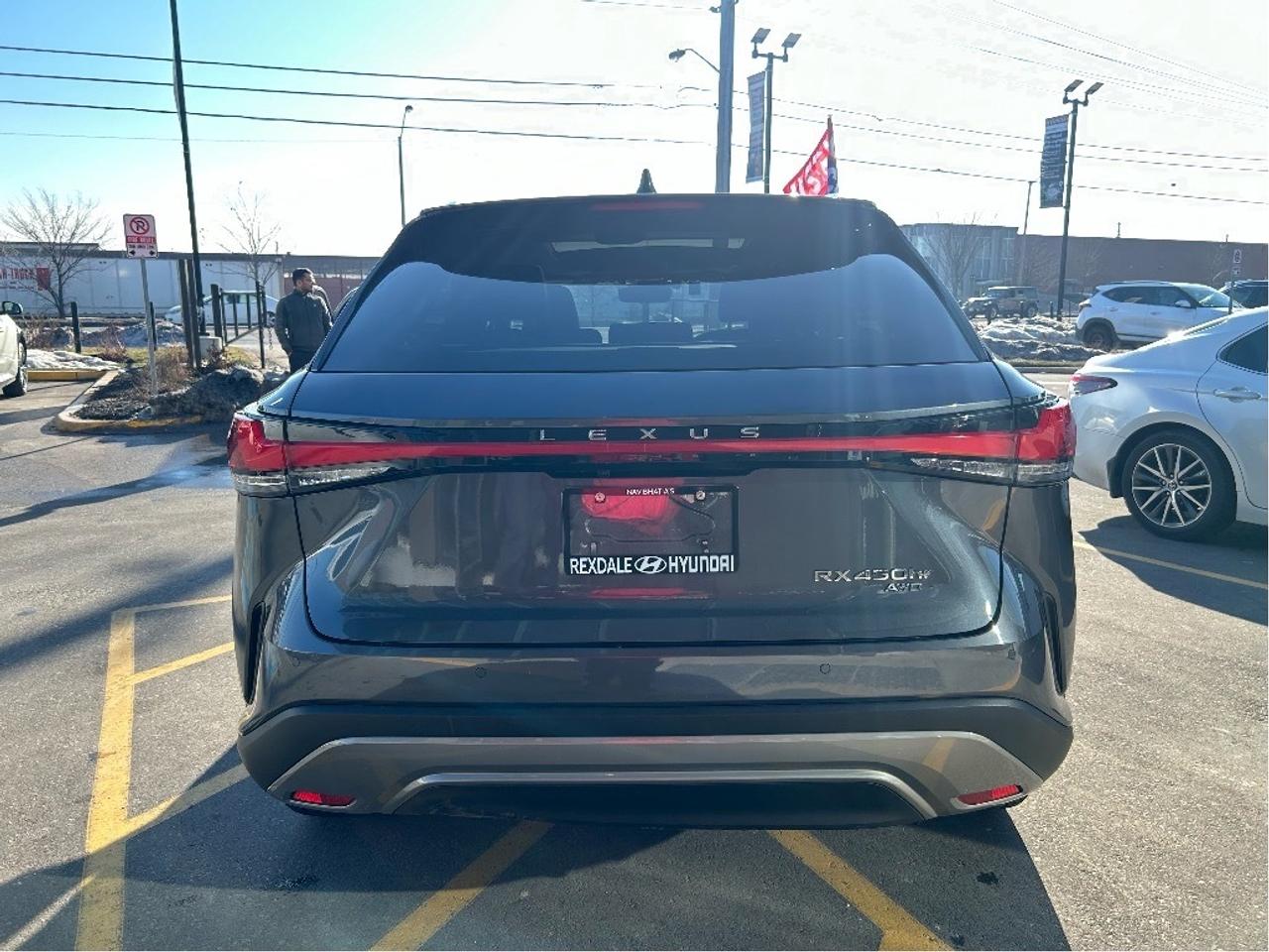 2024 Lexus RX RX 450h+ Auto   CLEAN CARFAX   ONE OWNER Photo3