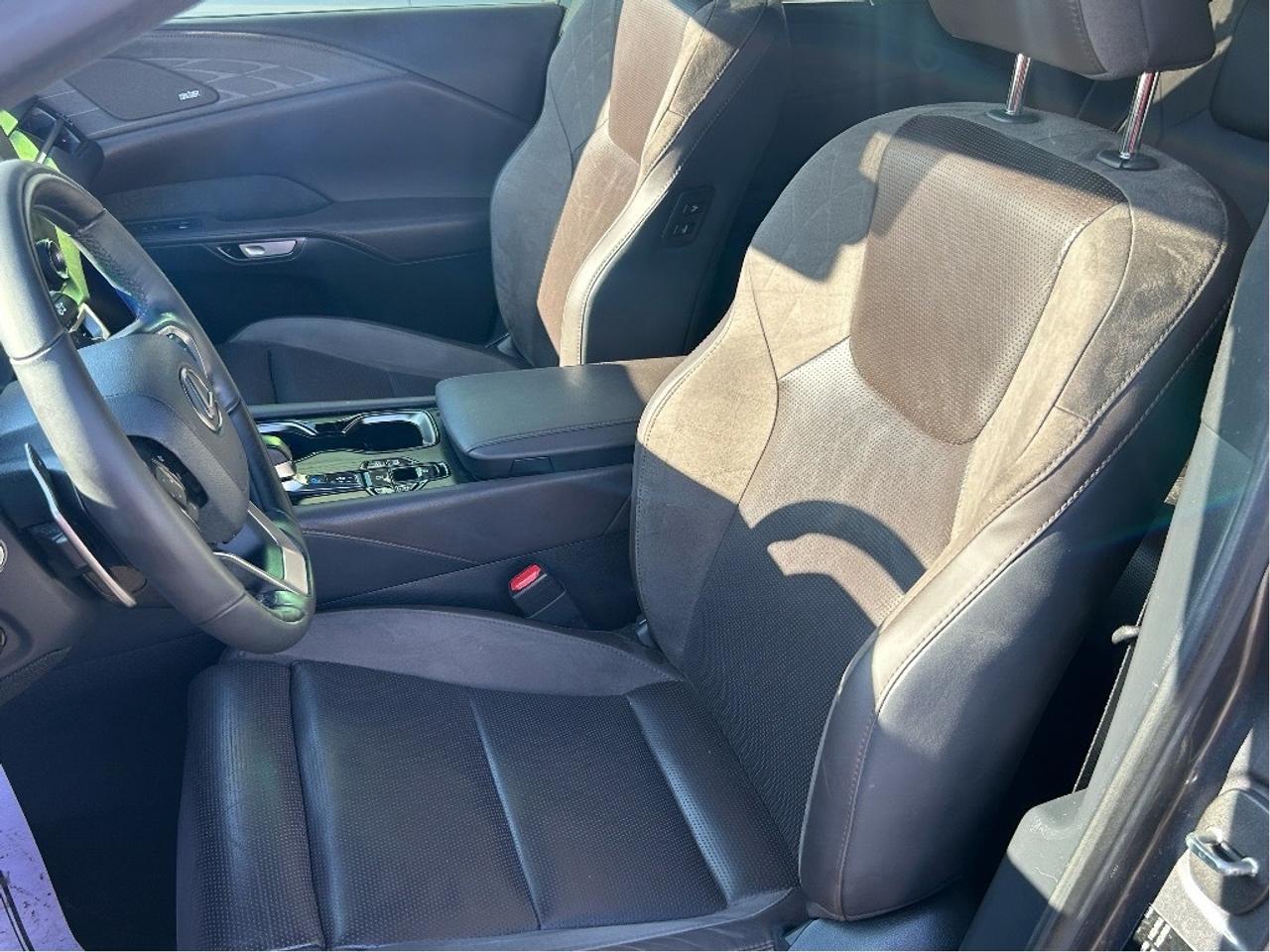 2024 Lexus RX RX 450h+ Auto   CLEAN CARFAX   ONE OWNER Photo