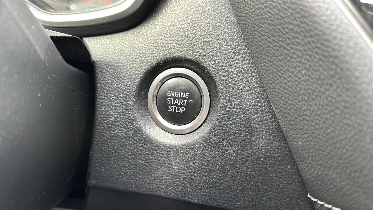 2020 Toyota Corolla Hatchback BASE Photo