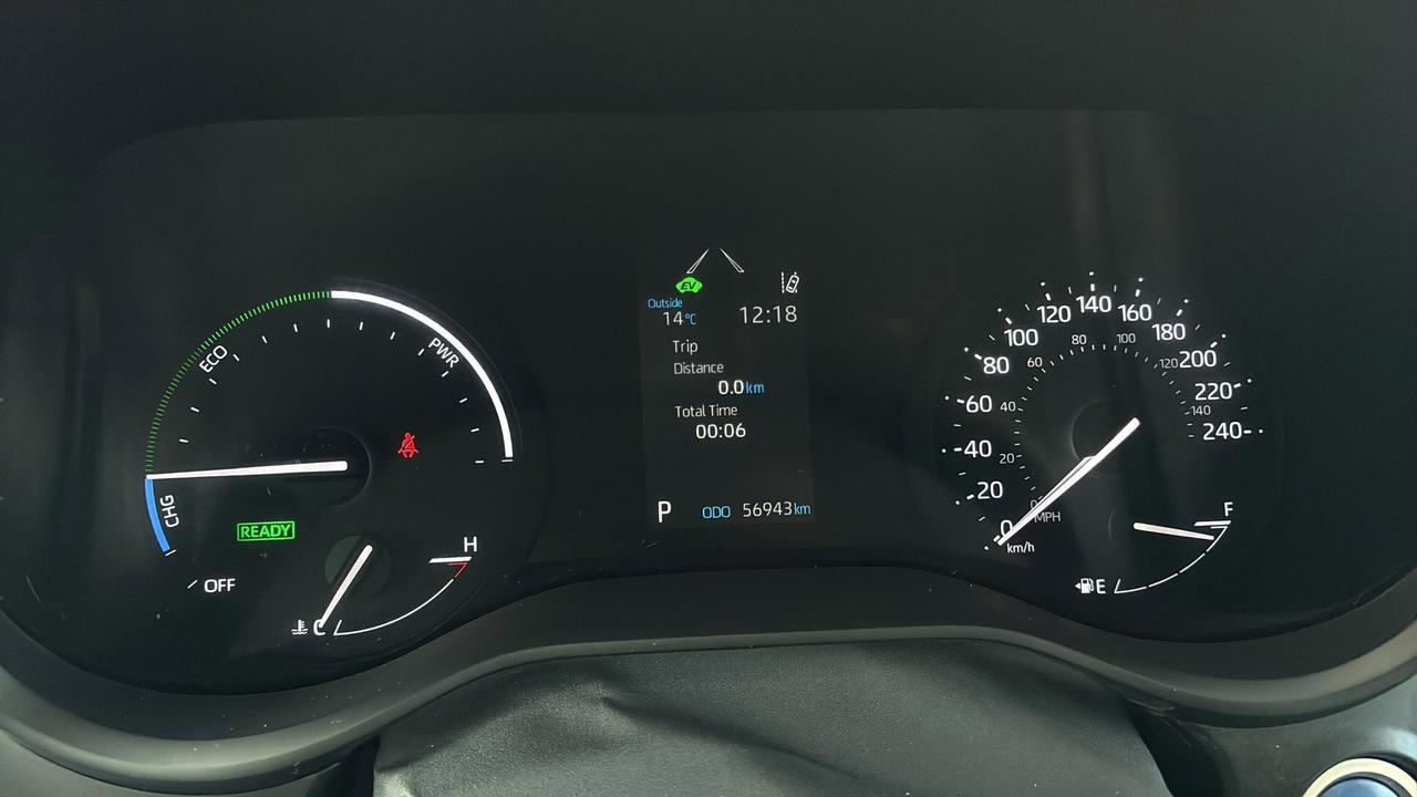 2023 Toyota Sienna LE Photo