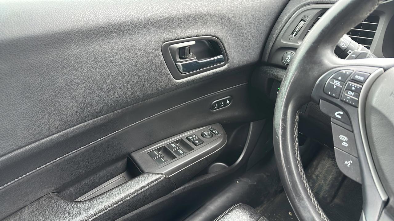 2017 Acura ILX Premium Package Photo